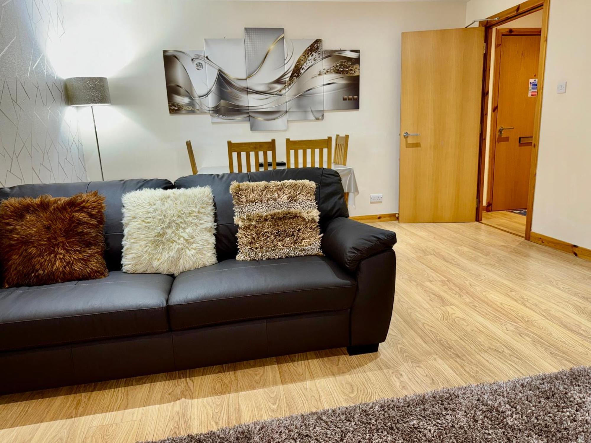 Azim&Suzi's city centre apartment Inverness Esterno foto