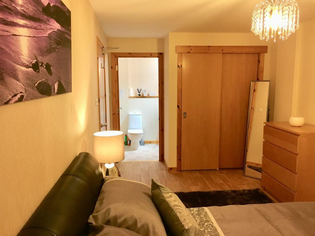Azim&Suzi's city centre apartment Inverness Esterno foto